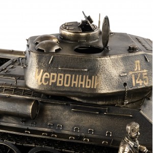 Диорама Танк Т-34/85 Червонный. Июль 1944г 1/16