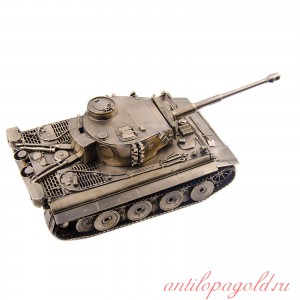 Модель танка T-VI Тигр(1:35)