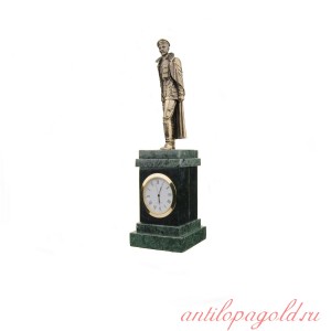 Статуэтка Дзержинского на подставке с часами