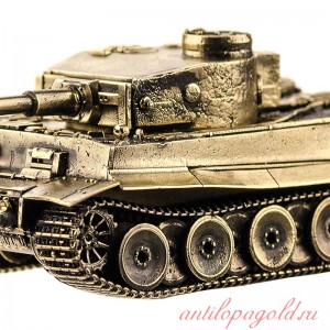 Модель танка T-VI Тигр(1:72)