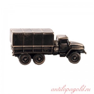 Армейский грузовик УРАЛ-4320(1:100)