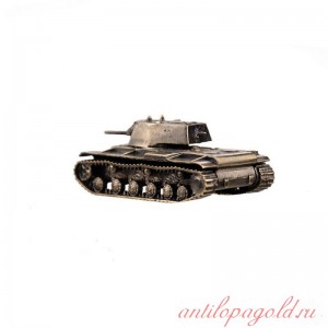 Модель танка кв-1 обр.1940г(1:100)