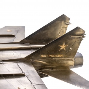Самолет МИГ-31 с ракетным комплексом Кинжал 1/48