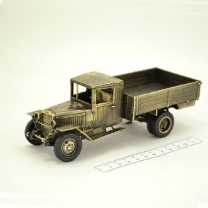 Армейский 3-тонный грузовик ЗИС-5В(1:35)