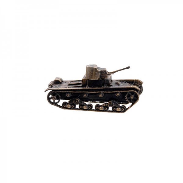 Модель советского огнеметного танка ХТ-26(1:100)