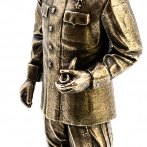 Статуэтка И.В. Сталин на подставке